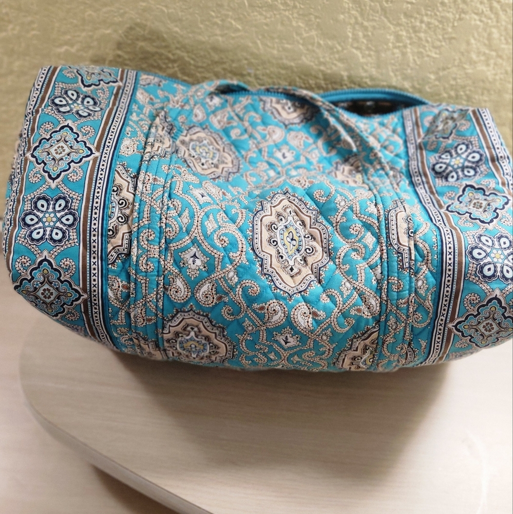 Vera Bradley Blue and Cream Travel Bag Weekend Bag Floral Bag Tote Bag - Picture 2 of 6
